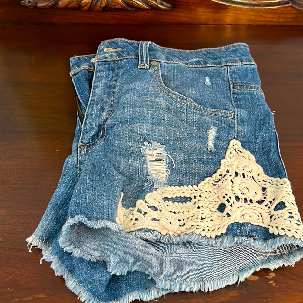 Altar’d State women’s jean shorts with lace Size 28 MEDIUM